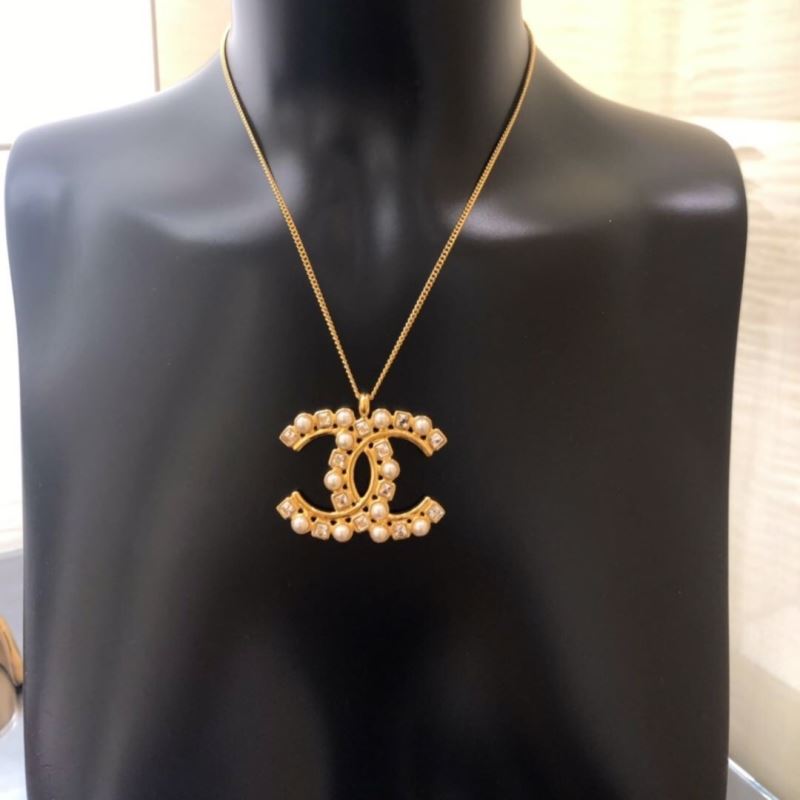 Chanel Necklaces